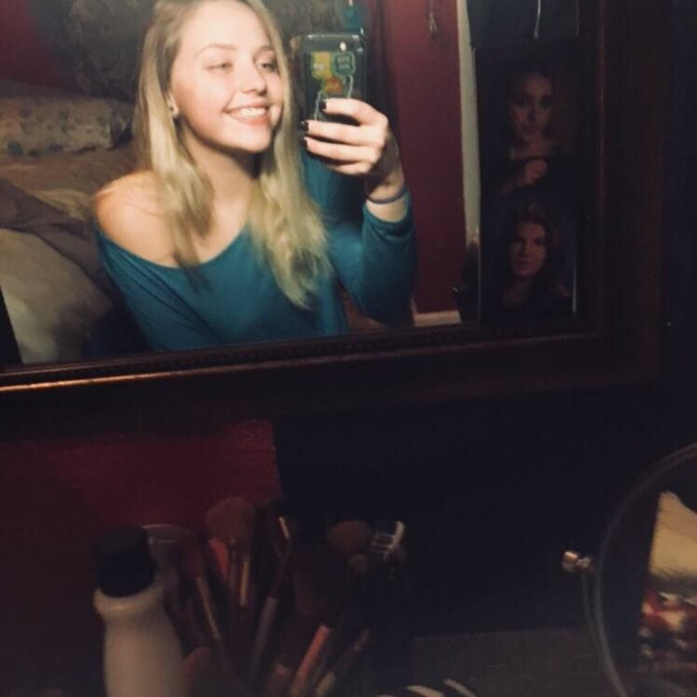 Meet your Posher, Karlie